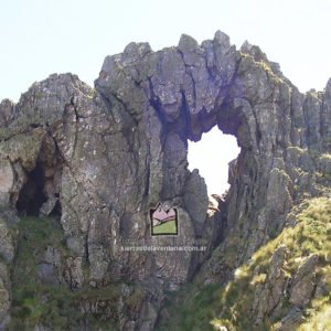 La Ventana o hueco de las Sierra de la Ventana