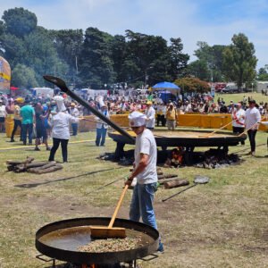 Fiesta de la Omelette Gigante