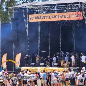 Fiesta de la Omelette Gigante
