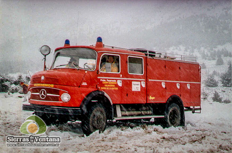 Coche Bomba Bomberos Voluntarios Sierra de la Ventana