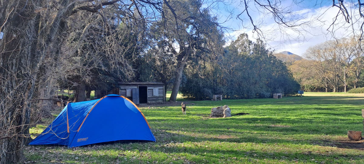 Camping y Cabañas Refugio Mentaña en Villa Serrana La Gruta