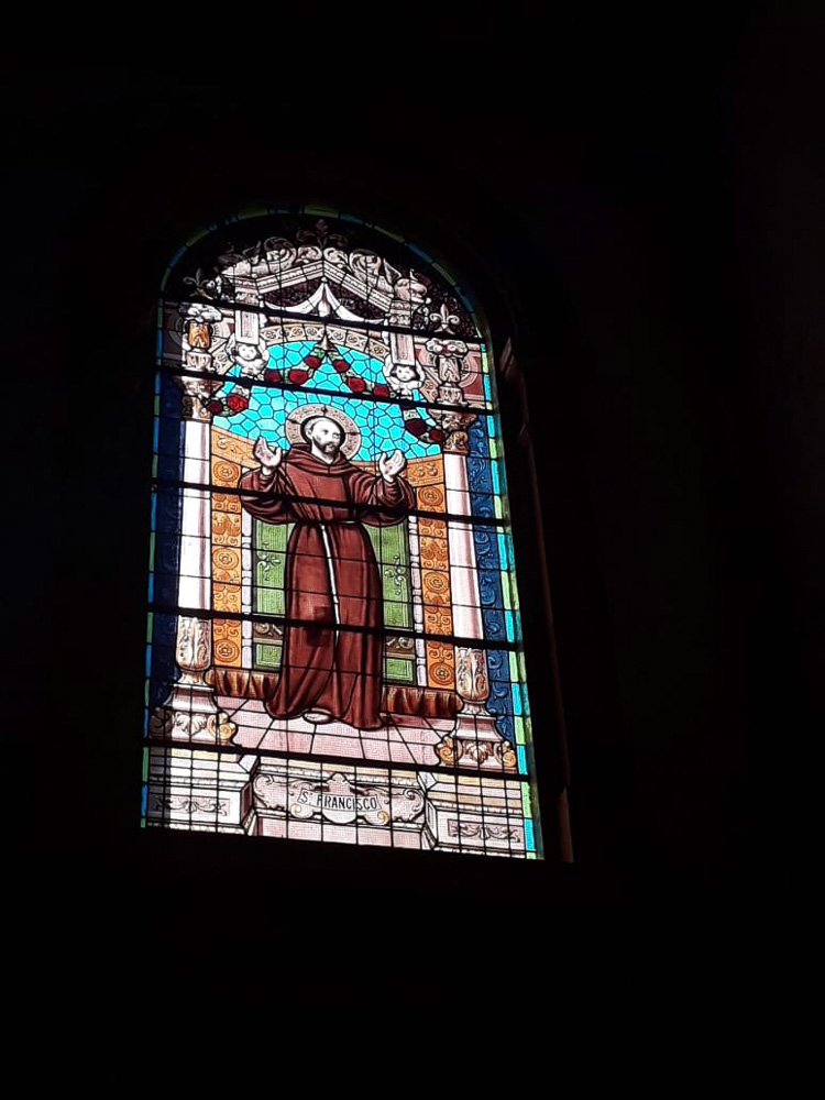 Iglesia López Lecube a 116 kilómetros de Sierra de la Ventana