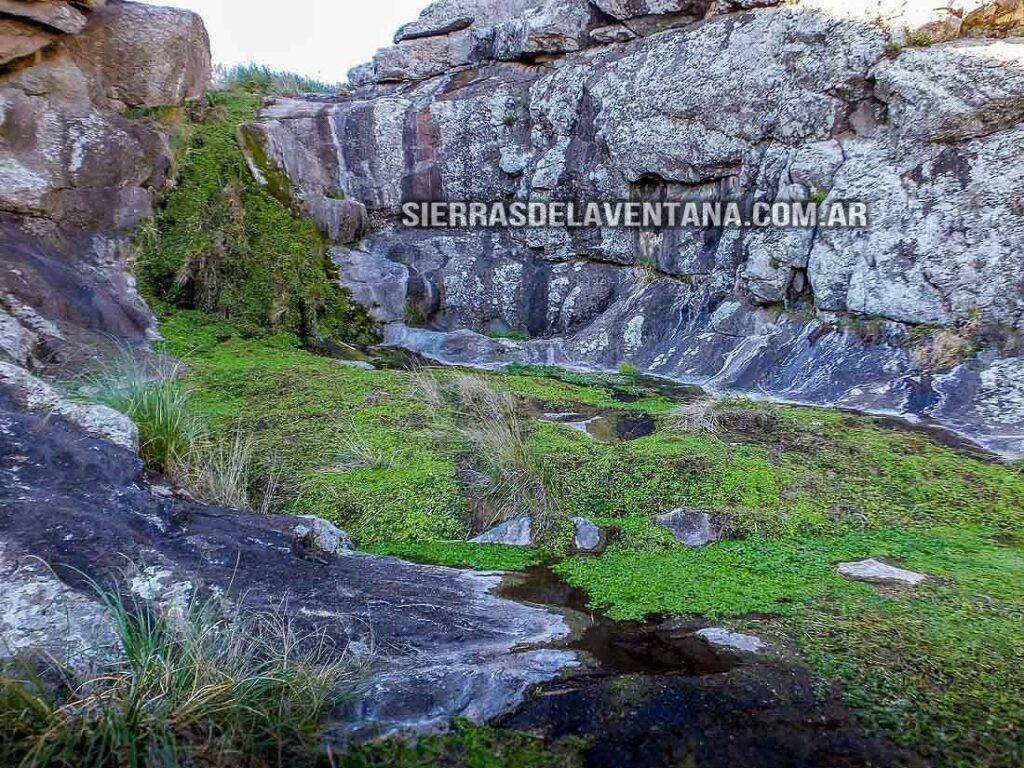 Cascada Garganta Verde en Sierra de la Ventana