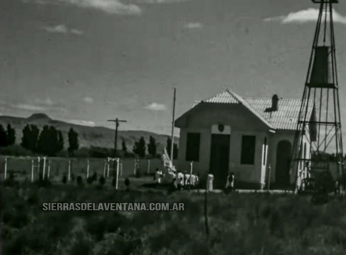 escuela de Sierra de la Ventana que actualmente es la Biblioteca Popular Mariano Moreno