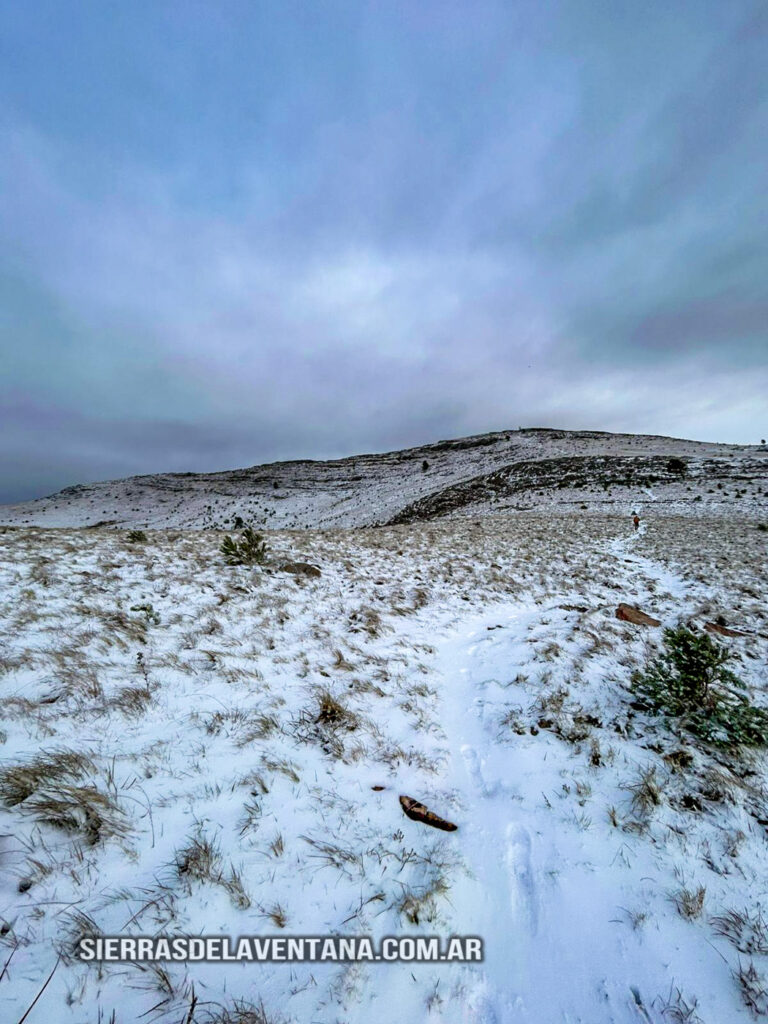 Imágenes de la nevada desde las cumbres de las sierras.
