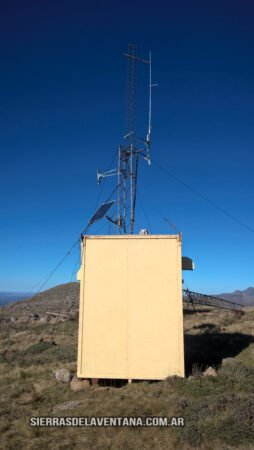 Repetidora Gral. SAN MARTÍN de Sierra de la Ventana en el Cerro Ventana